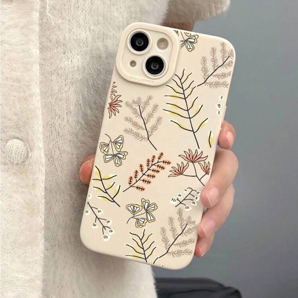 ⚠️Clearance iPhone 14 Pro/Pro Max Beige Leaf Pattern Phone Case - Picture 4 of 4